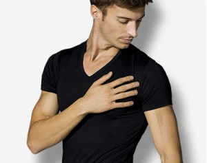 Free Uniqlo Heat Tech T-Shirt