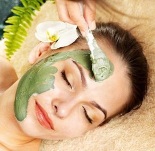 Free Aloe Vera Face Mask