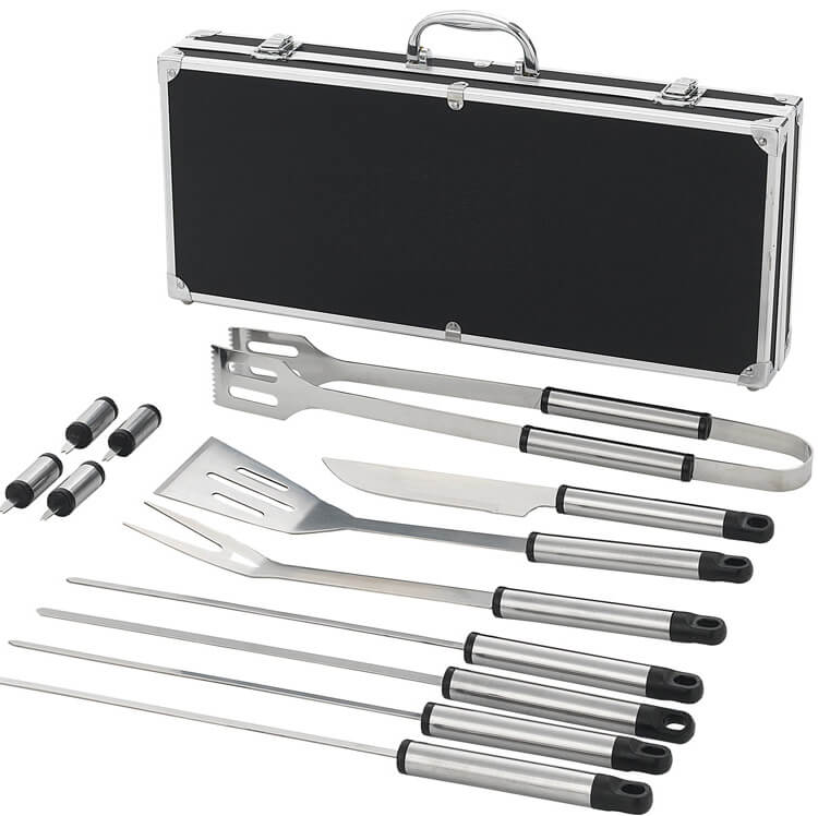 Free Summer BBQ Tool Kit