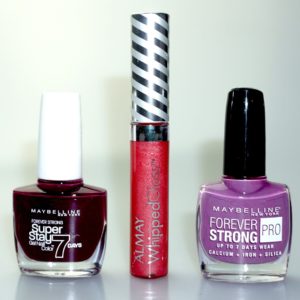 Free Maybelline Nail Varnish Set