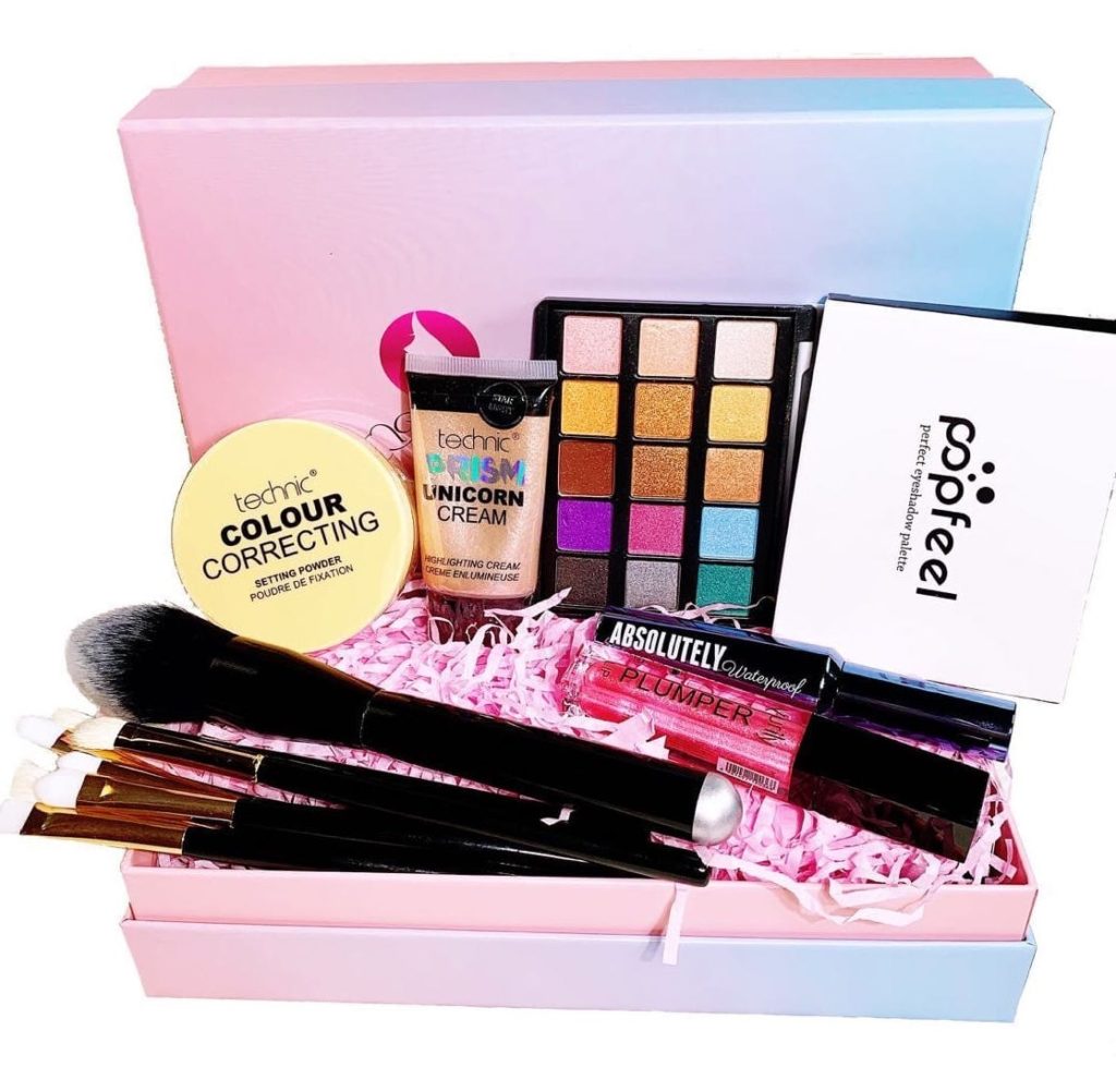 Free Beauty Box (Worth £195)