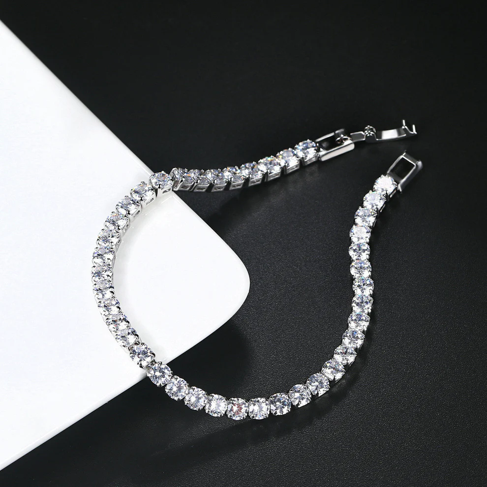 Free Ladies Silver Bracelet (Worth £45)