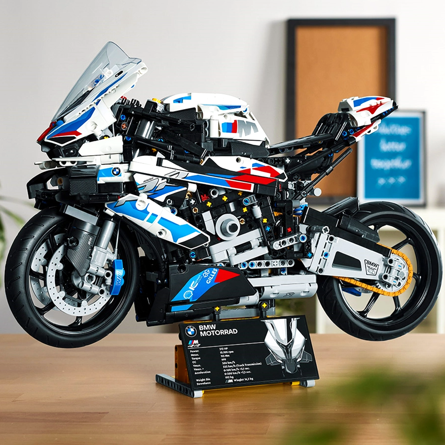 Win a BMW M 1000 RR Motorcycle Lego Model (Worth £255+)!